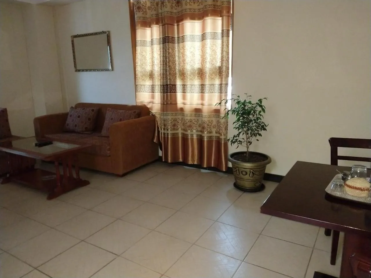 Mekelle Hotel Мекеле 3*,